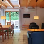 Haus 9 Ferienpark, Wlan, Kostenfreier Parkplatz, Grillen Auf Der Terrasse Schoene Familienzeit! Nieheim