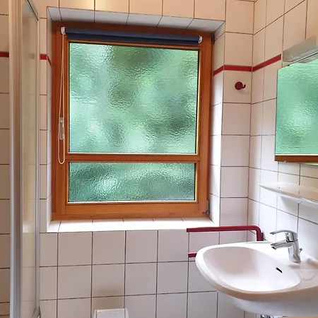 Haus 9 Ferienpark, Wlan, Kostenfreier Parkplatz, Grillen Auf Der Terrasse Schoene Familienzeit! بيت للعطل Nieheim