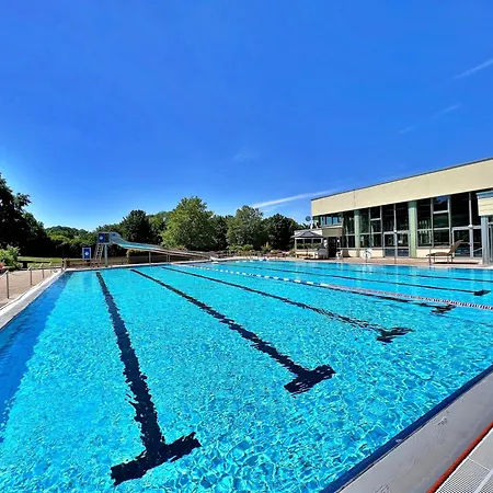Vakantiehuis 9 *
